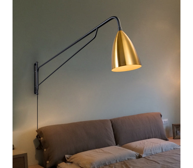 Lampada da soffitto dal design colpevole