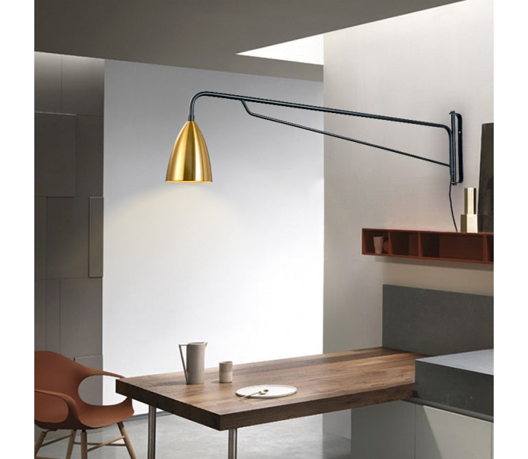 Lampada da soffitto dal design colpevole
