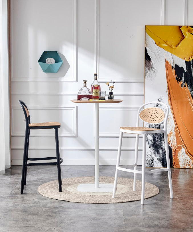 Taburete alto apilable polipropileno Lara