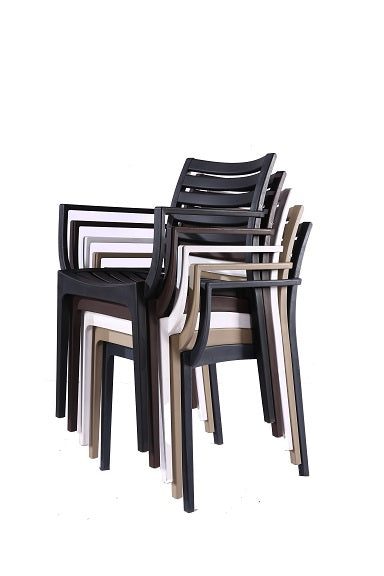 Sedia da giardino impilabile in polipropilene Maily