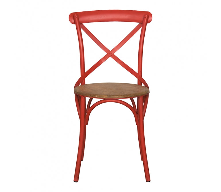 Vieille chaise de salle à manger en acier