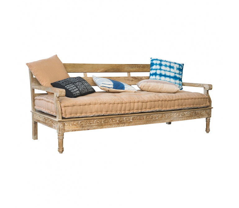 Sofa vintage de madera tallado Modric